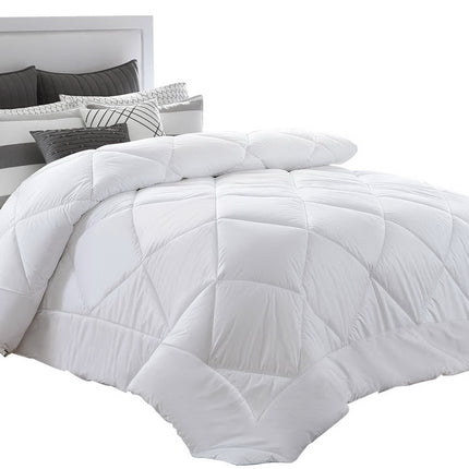 Giselle Bedding 400GSM Microfibre Bamboo Quilt Super King.