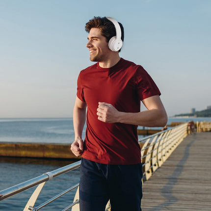 Electronics > Headphones and Earphones > Over Ear Headphones.