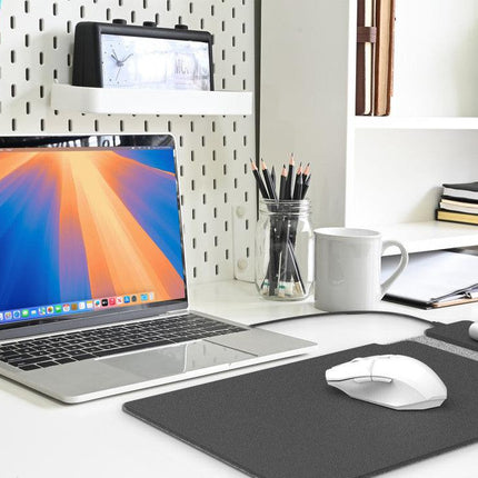 Laser Wireless Charging Laptop Sleeve Up to 16 Inch Black.