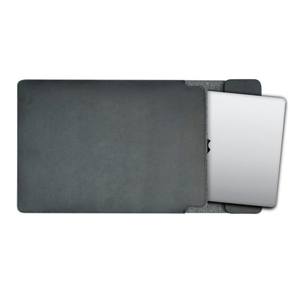Laser Wireless Charging Laptop Sleeve Up to 16 Inch Black.