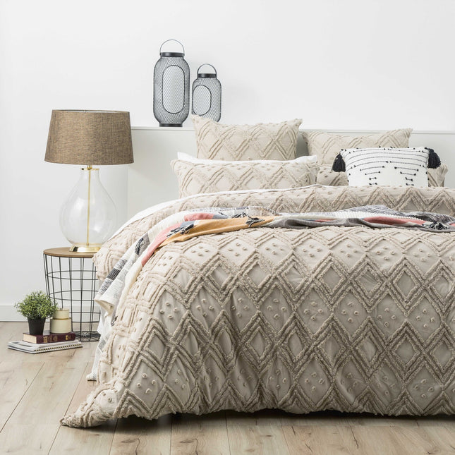 Medallion Cotton Vintage Washed Tufted Stone Quilt Cover Set by Park Avenue King.