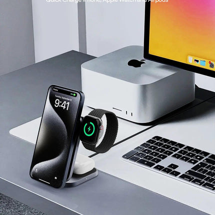 Aukey MagFusion Z Qi2 3-in-1 Foldable Magnetic Fast Wireless Charging Station (LC-MC312).