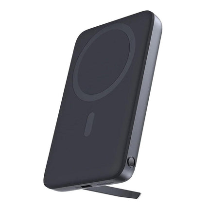 Aukey MagLinnk 6700mAh Magnetic Wireless Charging Power Bank (PB-MS01).