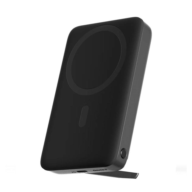 Aukey MagLinnk 10000mAh Magnetic Wireless Charging Power Bank (PB-MS02).
