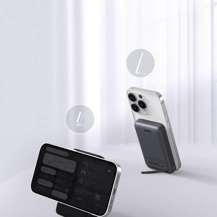 Aukey MagLinnk 10000mAh Magnetic Wireless Charging Power Bank (PB-MS02).