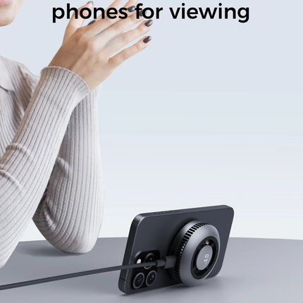 Aukey Magfusion GameFrost Magnetic Wireless Charger with Active Cooling (LC-G10).