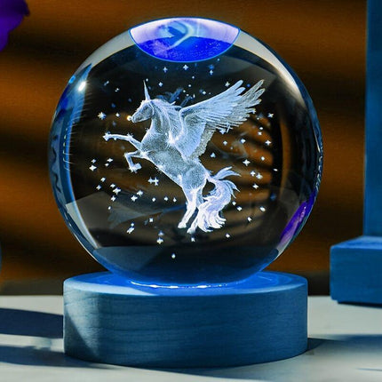 "Starry Night by Your Side": North American Black Walnut Crystal Night Light, featuring a 7.5cm solid wood base that cradles gentle light and shadow, accompanying you through quiet reading and peaceful sleep, illuminating every moment of serenity..