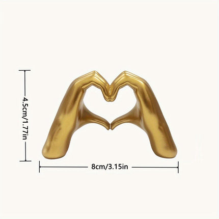 WHITE Elegant Heart-shaped Sculpture: Pure lines capture love, accompanying you in writing tender everyday moments..