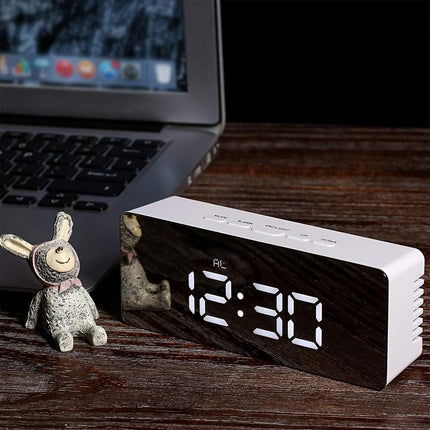 LED Mirror Desk Clock with Snooze Function & Temperature Display Digital Alarm Clock, Large LED Display Mirror Clock with Snooze, Adjustable Brightness, Suitable for Home Bedroom Living Room Office Travel (White).