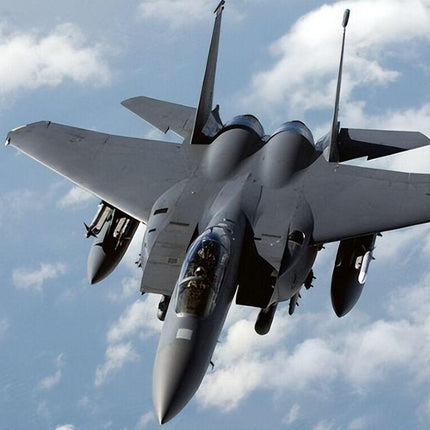 Christmas gift F-15 Eagle Fighter Jet Building Blocks Set, 223 Pieces Military Aircraft Model Kit for Kids & Enthusiasts（F15 fighter）.