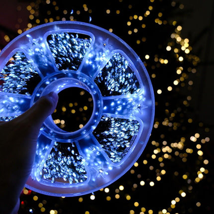 300 LED Cool White Fairy String Lights, 9m Green Wire, Battery-Operated, IP44 Waterproof with Timer for Christmas Decor (Batteries Not Included).