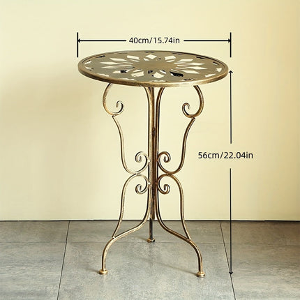 Vintage Metal Scrollwork Side Table.