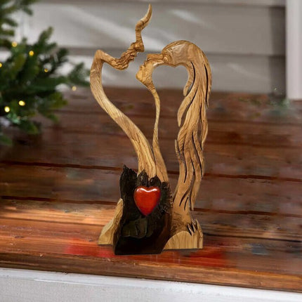 Wooden Love Heart Kissing Couple Abstract Sculpture Romantic Statue Figures.