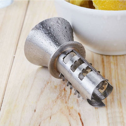 1 pcs Set Lemon Squeezer And Pourer.