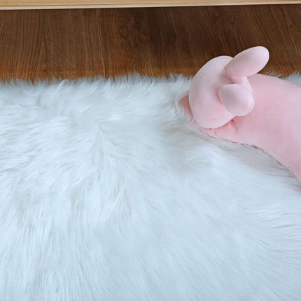 Faux Sheepskin Imitation Fleece Lambskin Rug Fluffy Soft Longhair Decorative Chair Cushion Sofa Mat (White, 50X150Cm).