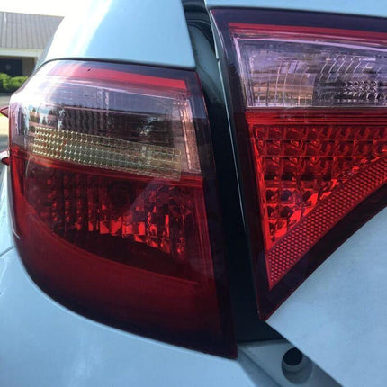 Auto Lens Repair Kit Multi-Pack Car Lights Crack Repair Film Headlight Taillight Repair Tools 3 pcs Comes With Light.