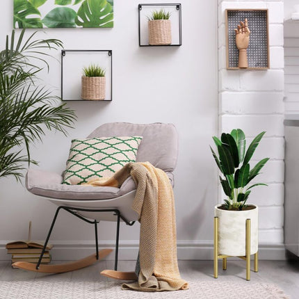 Plant Stand, Simple Style Metal Plant Shelf, Indoor And Outdoor Flower Pot Holder Adjustable Width For 20-30Cm Pots.