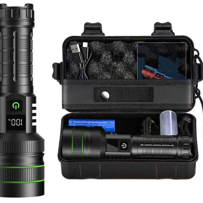 Rechargeable LED Flashlight - Military Flashlight - 5000 lumens - 26650 rechargeable battery - 6 modes - Power bank function - IP67 waterproof - Battery-powered flashlight.
