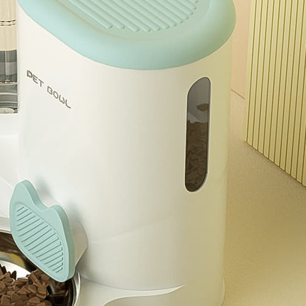 2-in-1 Automatic Cat Feeder and Water Dispenser for Pets, Compatible with Cats and Dogs, Green.