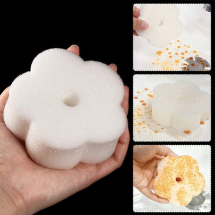 50-Pack Oil Absorbing Sponges for Pool, Flower Shaped, Effective Oil and Dirt Removal.