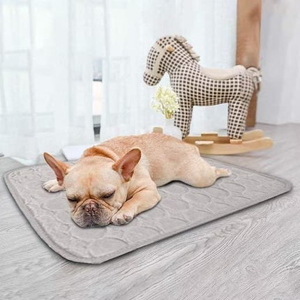 Cooling Mat for Dogs and Cats, 50x40cm, Breathable, Multiple Colors Available, Gray.