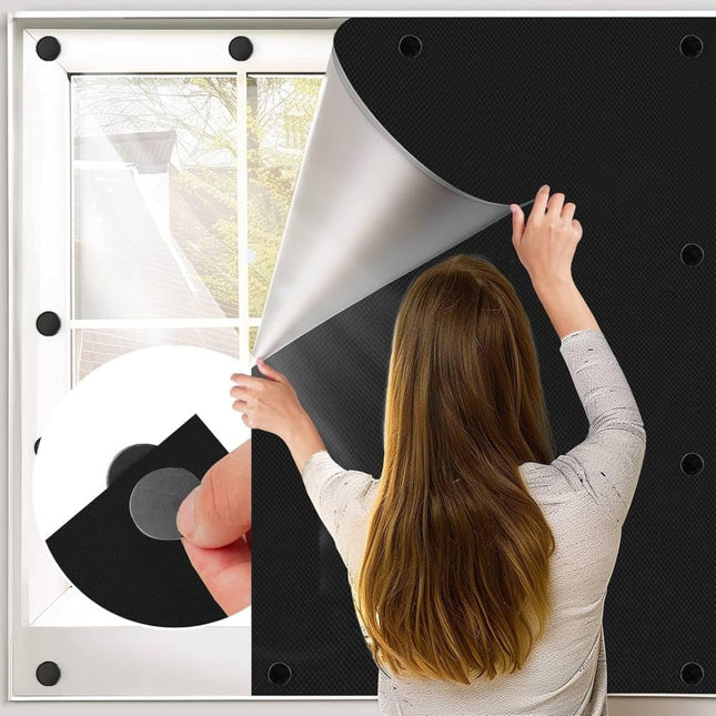 Blackout curtain roller blind 100% blackout, 130×145cm.