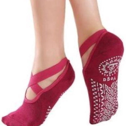 Closed Toe Yoga Socks | With Anti-Slip Bottom | Anti-Slip Socks | Pilates Socks | Size 36-40 | Red.