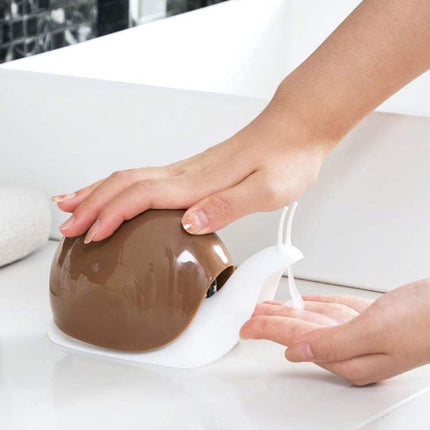 Soap dispenser - Cute soap dispenser in the shape of a snail, suitable for kitchens, bathrooms, etc. (120 ml) (brown).