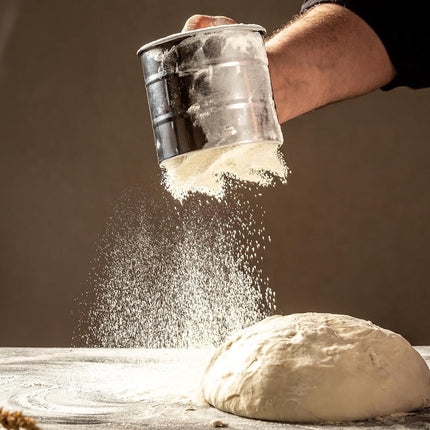 Flour Sieve - Flour Sieve - Professional Fine Mesh Sieve - Fine Kitchen Sieve - One-Hand Press Stainless Steel - Ideal for Baking and Sprinkling Powdered Sugar.