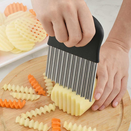 Vegetable knife - Stainless steel - Serrated blade - Potato chip cutter - Fruit and vegetable cutter - Kitchen tool.