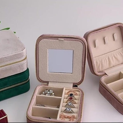 Mini Jewelry Box - Luxury Jewelry Box - With Mirror - Jewelry Box - Flannel - Jewelry Holder - Jewelry Storage Box - Bijouterie Box - Zipper - Travel - Traveling - Women/Girls - Green - Gift For Her - Soft Protection.