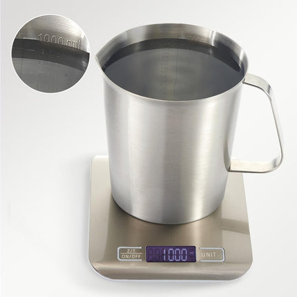 Measuring Cup with Pouring Spout - Measuring Cups with Scale - 1 Liter - Small Measuring Cups - Measuring Cups - Measuring Beaker - Cups - Measuring Jug - Measuring Cup - 304 Stainless Steel - 12 x 15 x 13 Cm (L x W x H) - Silver - For Precise Weighing an.