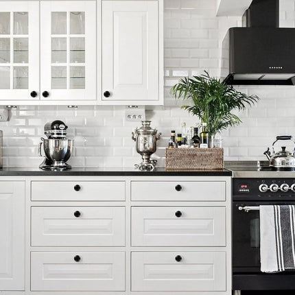 Handles - 18 Pieces - Cabinet Handles - Furniture Handles - Kitchen Handle - Antique Knobs - 30MM - Cabinet Handles - Kitchen Cabinet Handles - Furniture Handle - Kitchen Handle - Door Handle - Drawer Handle - Incl. Screws - Stainless Steel - Black - Mode.