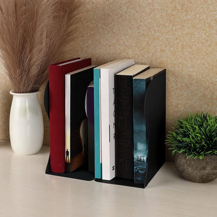 Bookend - Book Stand - Book Holder - Book Support - Bookends - Magazine Holder - Adjustable - Stylish Design - Non-Slip Feet - Multifunctional Use - For Shelves, Office, Library, Home and School - Metal - Black.