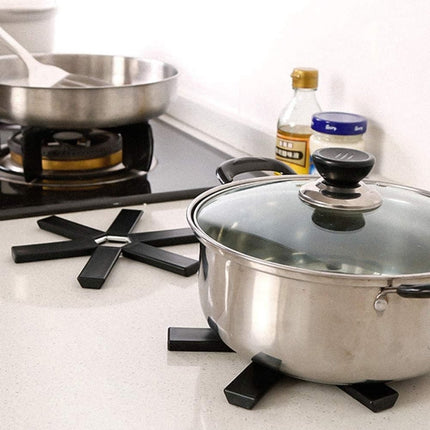 Pot Coaster - 4 Pieces - Coaster - Pot Holders - Pot Rack - Foldable - Heat Resistant - Non-Slip - Stylish Design - Practical - Foldable - Durable - Washable - For Pots, Pans, Bowls - Black.