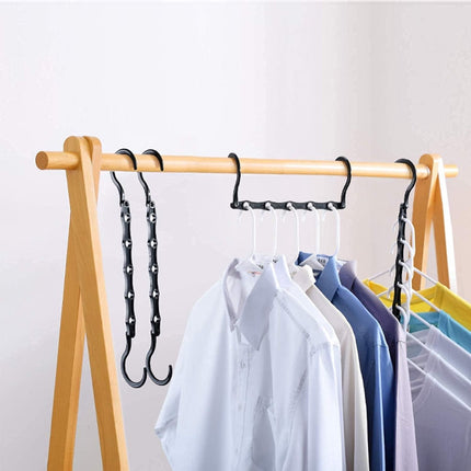 Clothes Hanger - 6 Pieces - Magic Clothes Hanger - Space-Saving Clothes Hanger - Wardrobe Hangers - 5 Slots - Multifunctional - Plastic - Wardrobe Organizer - Black - For 30 Garments - For Shirts, Trousers, Dresses, Jackets, Etc.