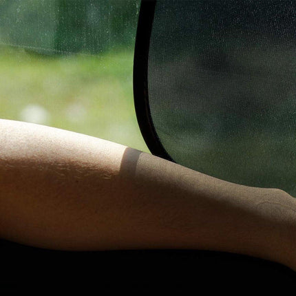 Car Sunshade - Car Sunshade Side Window - 1 Pair 50 x 30 Cm and 1 Pair 44 x 38 Cm - Baby Car Sunshade - Electrostatic Adsorption - Privacy Protection - Car Sun Protection - UV Protection - Side Window - Safe Driving - With Storage Bag - Black.