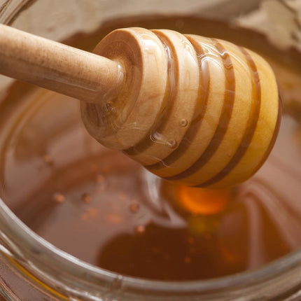 Wooden Honey Spoon - 50 Pieces Honey Stick - 8 Cm - Honey Dipper - Honey Dipper Sticks - Honey Stirrer - Sustainable - Kitchen Utensils - Breakfast - Ideal For Birthdays, Weddings, Baby Showers.