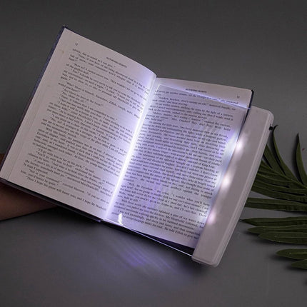 reading light for book - reading light - bookmark Book lamp - reading light for in bed - flat reading light - flexilight reading light - Battery operated (Requires 3 AA batteries, not included) - Suitable for reading in the evening - White.