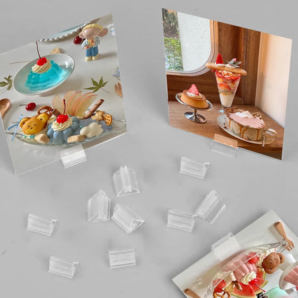 80 pieces - acrylic card holders - acrylic place card holders - reusable - transparent label holders - table menu holders - playing card holders - display stand - photo display - 2*2*1.3 cm - transparent.
