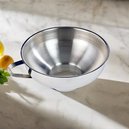 2 pieces - funnel - 12.5*10.5*4.3 cm and 17*15*5.8 cm - stainless steel funnel with wide mouth - for transferring liquids in the kitchen - for canning and bottling - Versatile - easy to store - kitchen utensils - silver.
