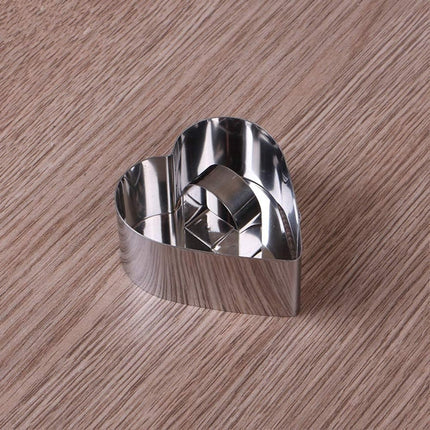 6 pieces - stainless steel - dessert rings - cake rings - with handle - molds - for baking and cooking cakes, mousses, and desserts - 8*3.8 cm - silver - Heart shape.