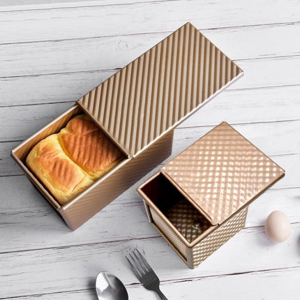 rectangular cake tin - Cake tin - Bread tin with lid - Non-stick Bread Toast Box - Baking Cake tin - baking tin for toast cake - baking tin - bread box - sandwich tin - for baking cakes and making toast.