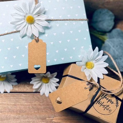100x Kraft Cardboard Labels - With 100 Jute Rope - Gift Tags - 9.5 x 4.5 CM - Heart - Writable - Cardboard Gift Labels - Kraft Paper Name Tags - Blank Price Tags - Gift Tags - Multifunctional Label - Thick & Sturdy.