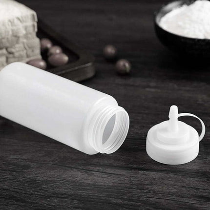 4 pieces - 200 ml - Dosing bottle - Squeeze bottle - Sauce bottle - Garnish bottle - Plastic - White - with spout cap - Leak-proof lids - With check marks - For garnish, sauce or batter.