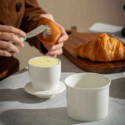 Butter dish - Ceramic - Butter storage box - Butter dishes - Butter dish - Butter pot - With lid - For spreadable butter - White.