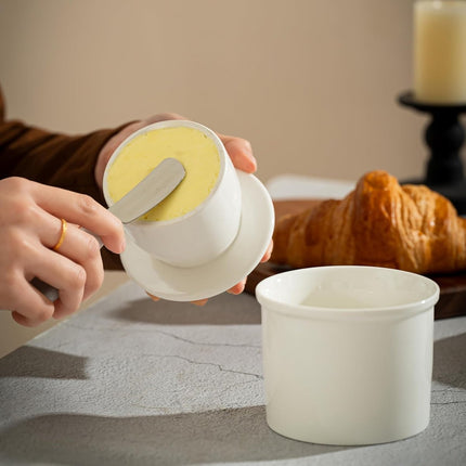 Butter dish - Ceramic - Butter storage box - Butter dishes - Butter dish - Butter pot - With lid - For spreadable butter - White.
