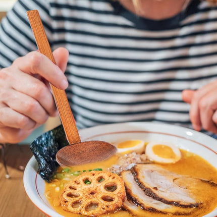 Soup Spoon - 4 Pieces - Stirring Spoon - Wood - With Long Handle - Ladle - Cooking Spoon - Serving Spoon - Bouillon Spoons - Kitchen Accessories - Cooking Utensils - For Soups, Ramen and Hotpot - Suitable for Restaurants and Homes - 22×7cm - Brown.
