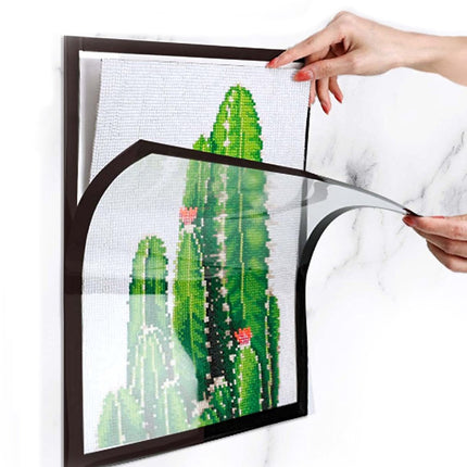 Magnetic frame for diamond painting 30x40 cm - Self-adhesive - 2 pieces.