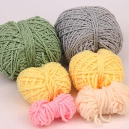 4-Piece DIY Crochet Kit for Animals with Hand Knitting Yarn, Needles, Plush Doll, Easy for Beginners, Includes Enough Yarn and Hook Accessories.